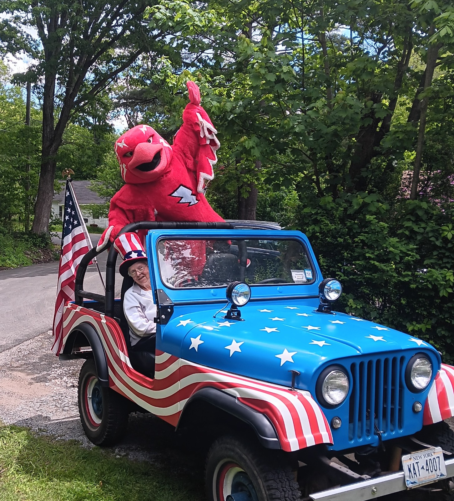 Johnny Thunderbird — Special Celebrity Guest